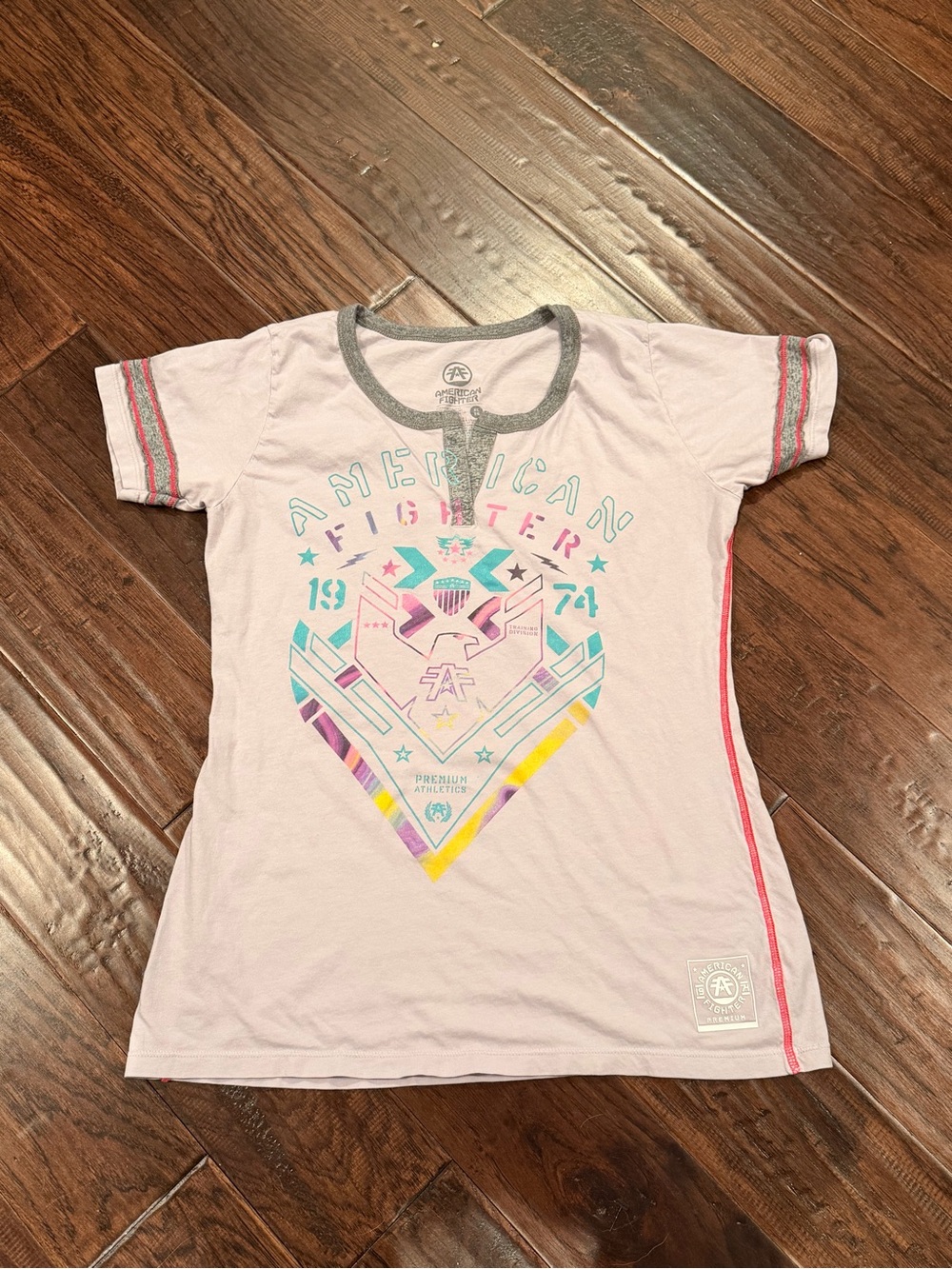 American Fighter light purple Short-Sleeve Graphic Tee with Multicolor Accent